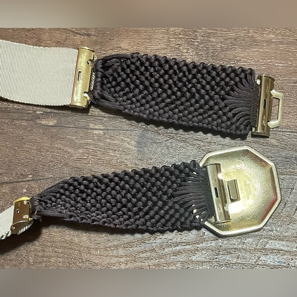 Gutos Vintage brown tan woven hook clasp brass buckle waist belt size Medium - Picture 4 of 6